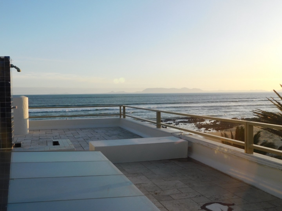 6 Bedroom Property for Sale in Harbour Island Western Cape